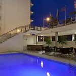 Carlos I فندق بينايدورم