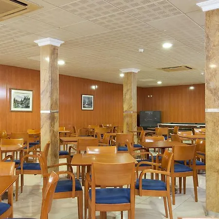 Carlos I מלון 4*