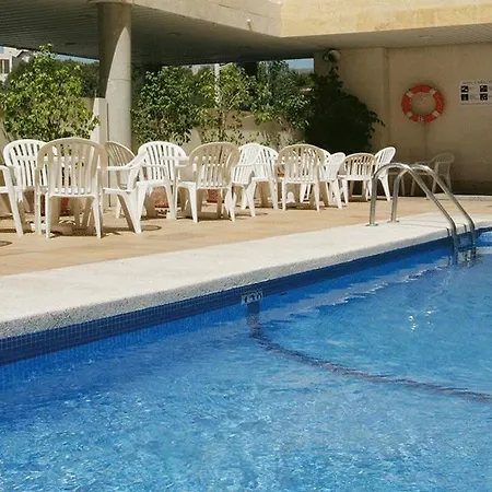 Carlos I מלון